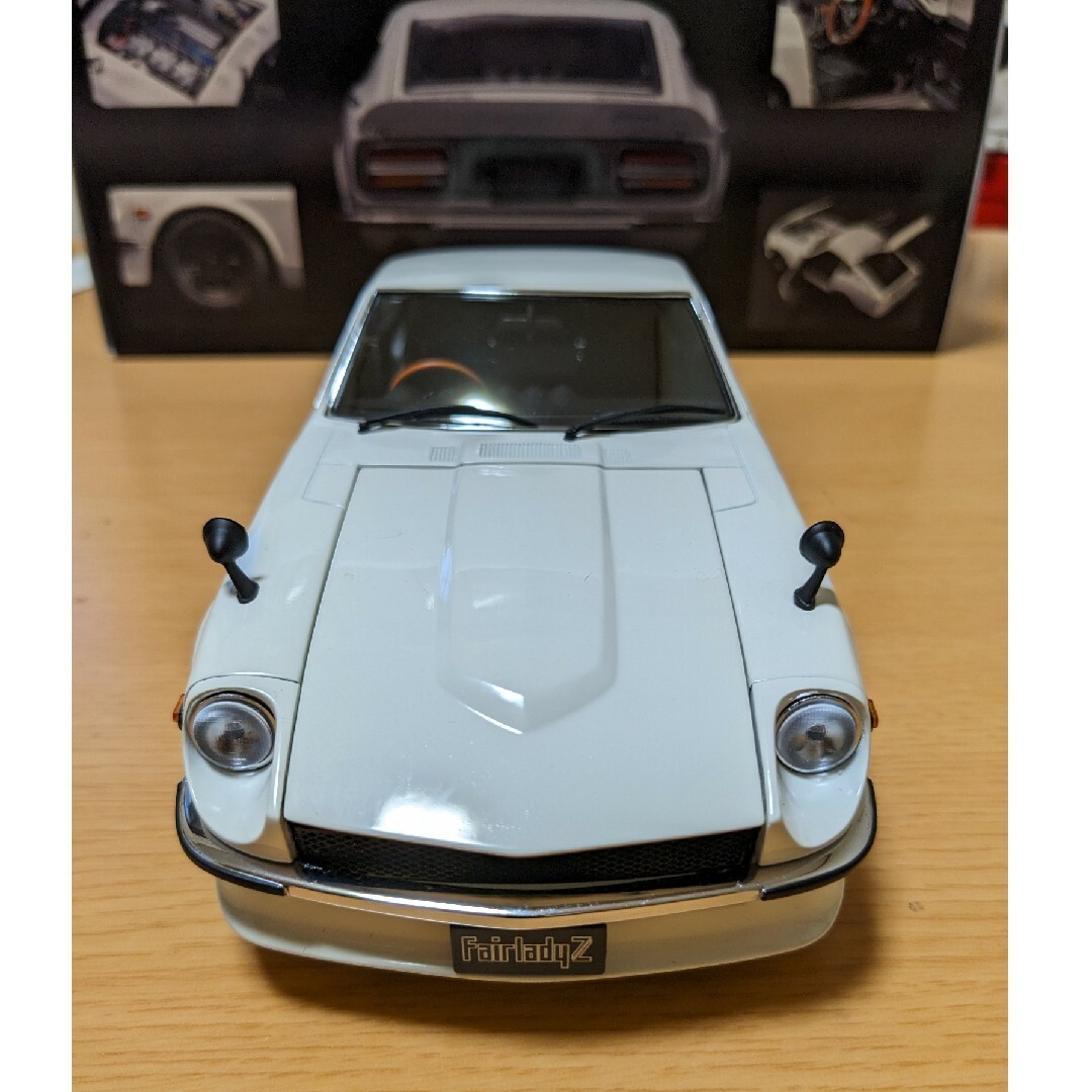 京商1/18 日産フェアレディZ　S30 ストリートスポーツ