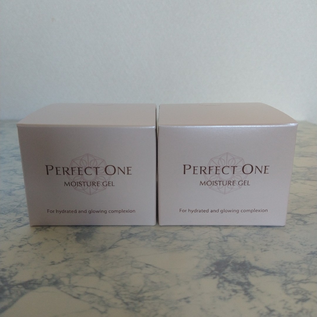 PERFECT ONE - パーフェクトワン モイスチャージェル 75g 2個の通販 by Dreamin's shop｜パーフェクトワンならラクマ