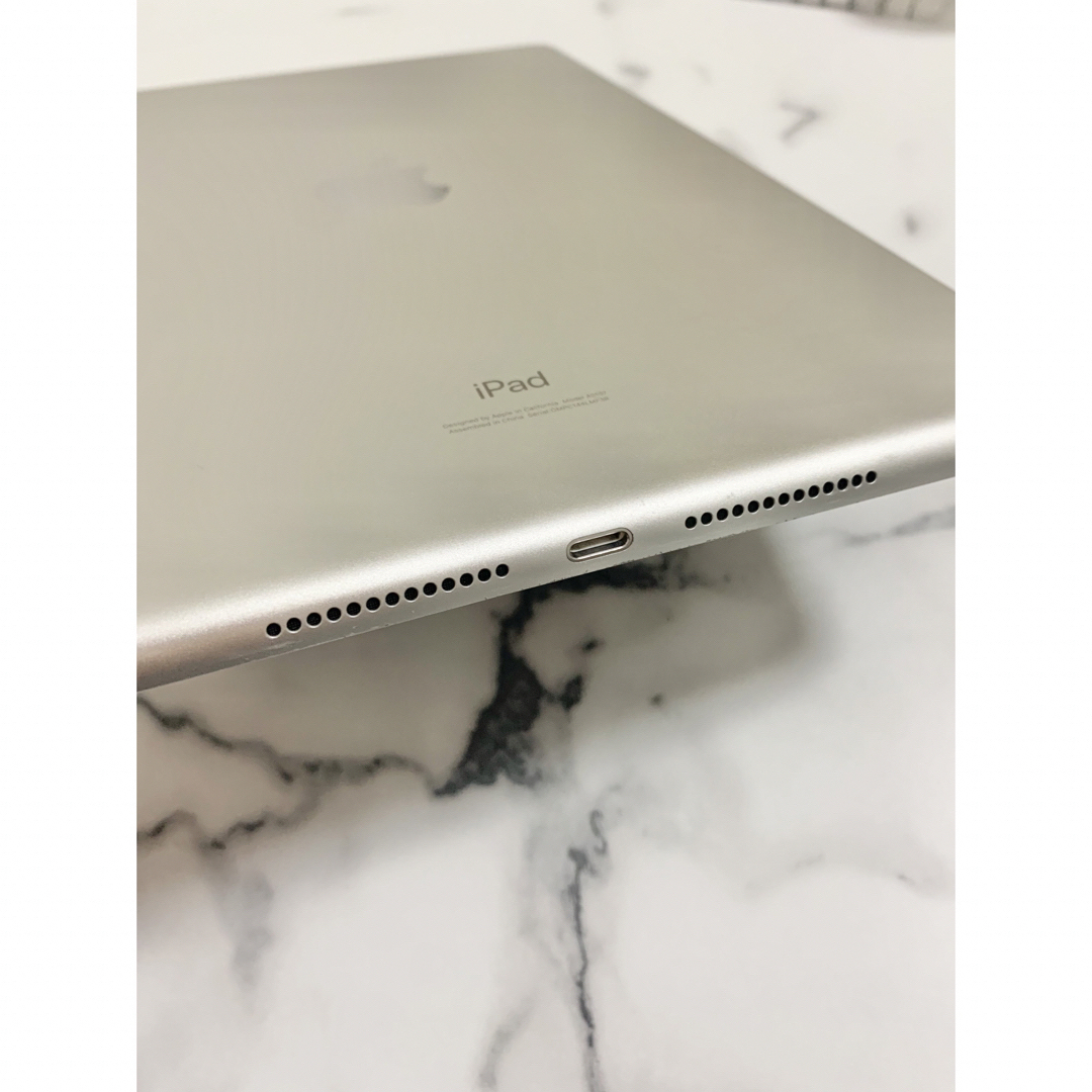 【美品】iPad第7世代  128GB  シルバー　Wi-Fiモデル