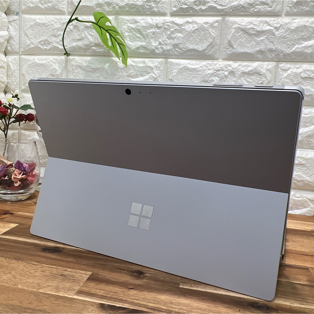 Surface pro 5☘Core i5第7世代☘爆速SSD搭載☘メモリ4GB