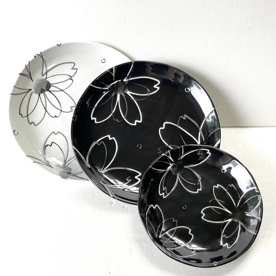 お皿 3点セット 花柄 モノクロ プレート 食器 絵皿 大皿 中皿 深 お皿 3点セット 花柄 モノクロ プレート 食器 絵皿 大皿 中皿 深