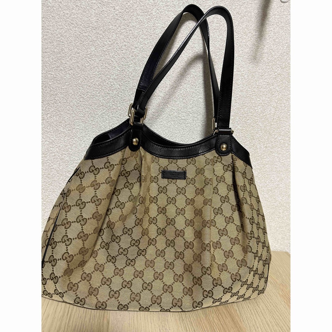 Gucci(グッチ)のGUCCI バッグ レディースのバッグ(ショルダーバッグ)の商品写真