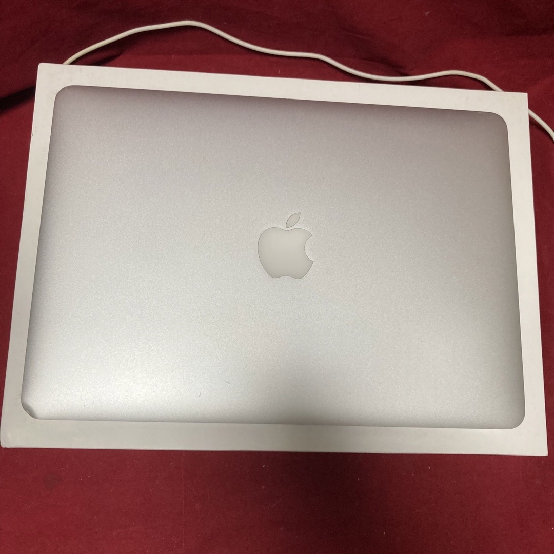 美品　APPLE MacBook Air 2015 本体　箱付き