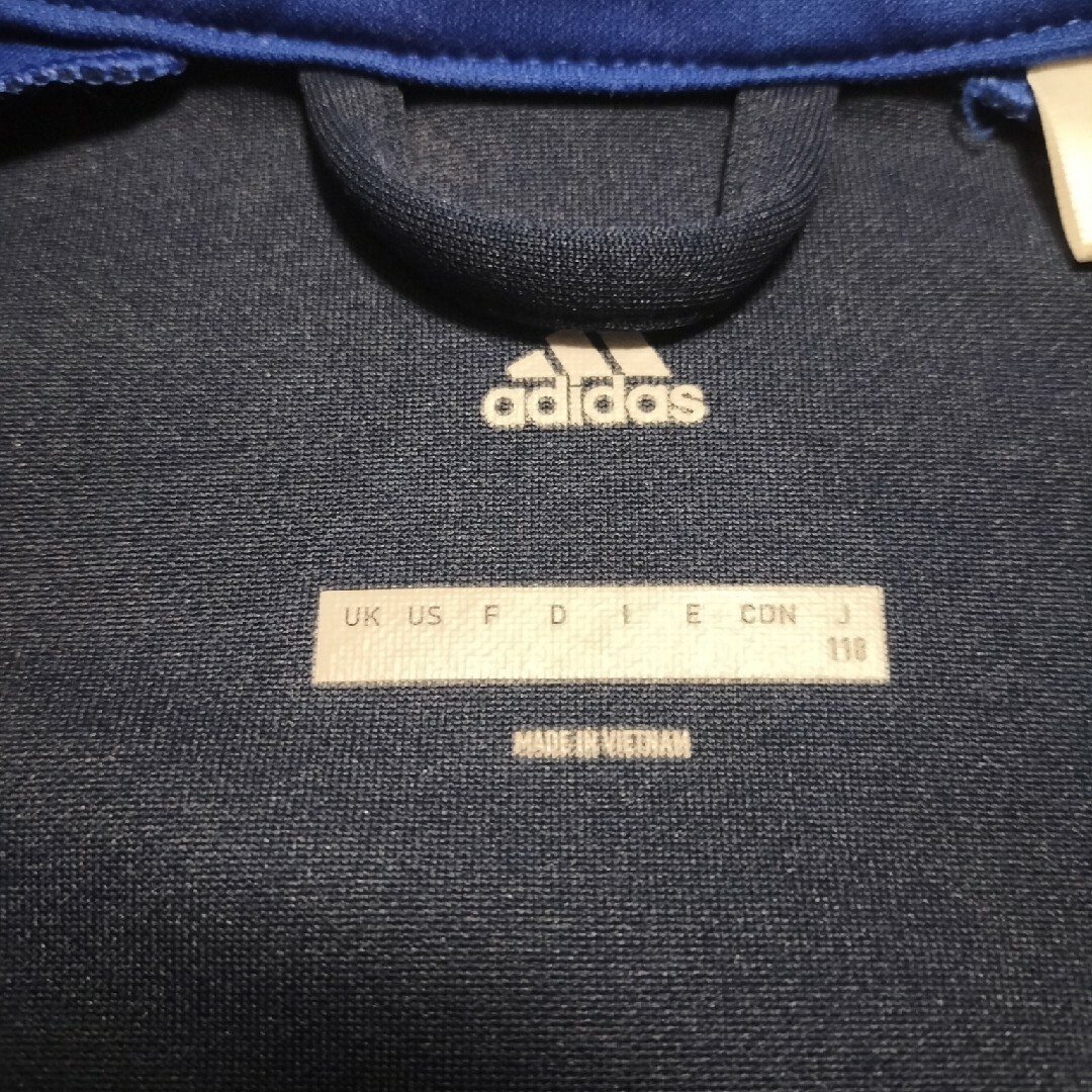 adidas(アディダス)のadidasジャージ（サイズ110） キッズ/ベビー/マタニティのキッズ服男の子用(90cm~)(ジャケット/上着)の商品写真