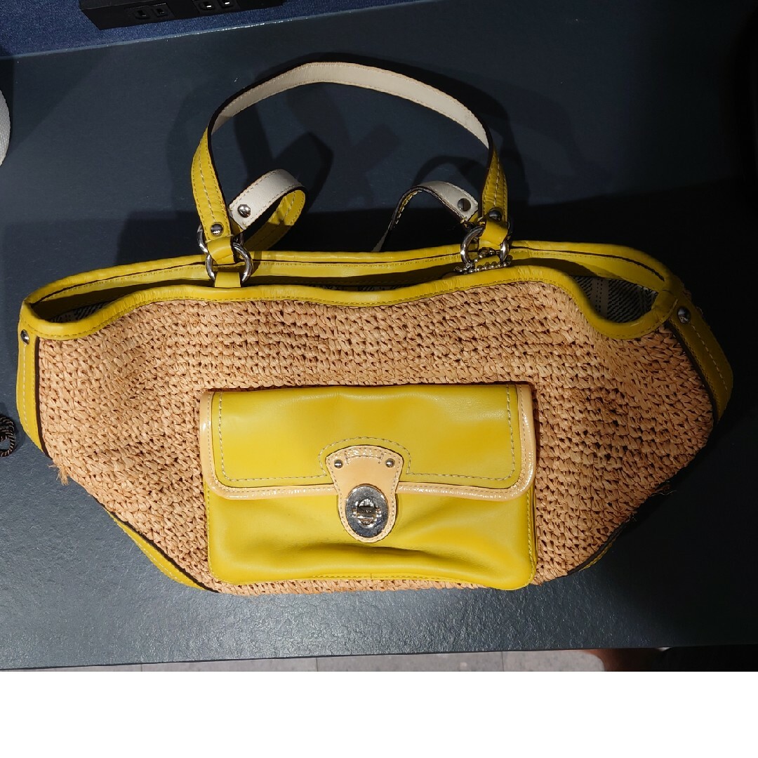 COACH(コーチ)のCOACH カバン レディースのバッグ(ショルダーバッグ)の商品写真