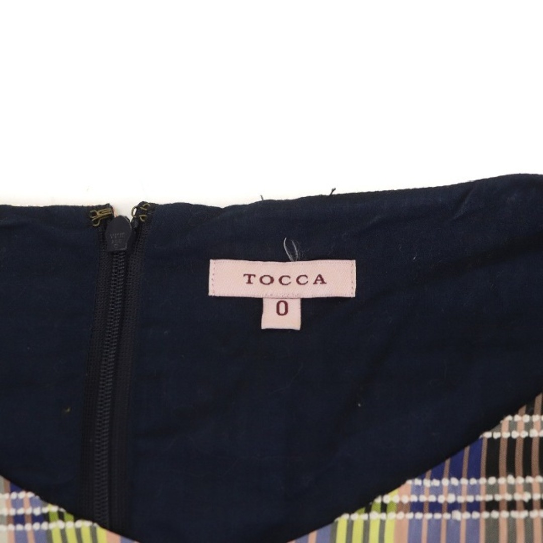 TOCCA(トッカ)のトッカ フレアワンピース ひざ丈 ハーフスリーブ チェック XS マルチカラー レディースのワンピース(ひざ丈ワンピース)の商品写真