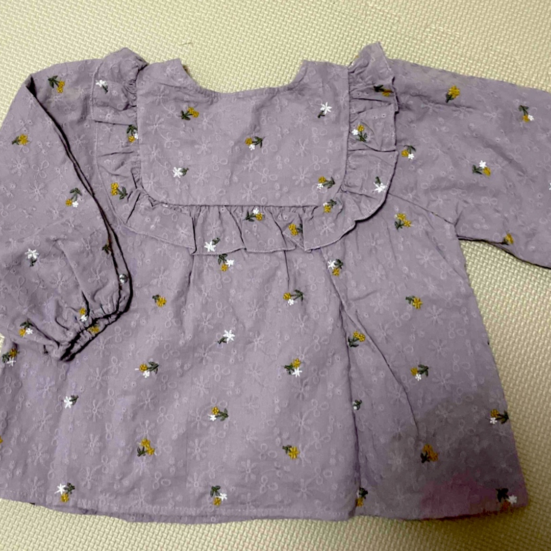 ブラウス　100cm キッズ/ベビー/マタニティのキッズ服女の子用(90cm~)(ブラウス)の商品写真