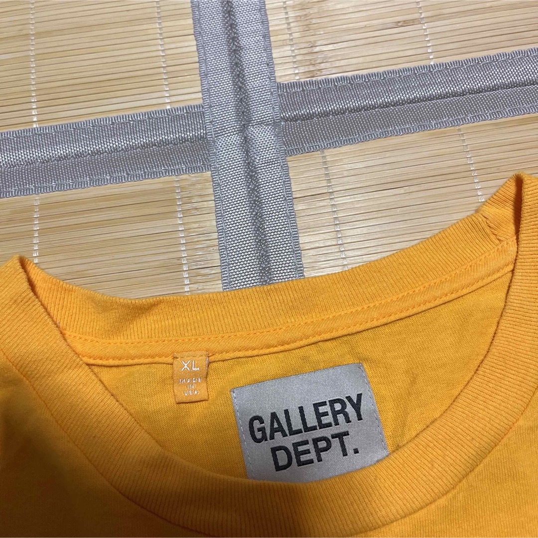 Chrome Hearts(クロムハーツ)の国内正規品　GALLERY DEPT. ギャラリーデプト　tシャツ　黄色　XL メンズのトップス(Tシャツ/カットソー(半袖/袖なし))の商品写真