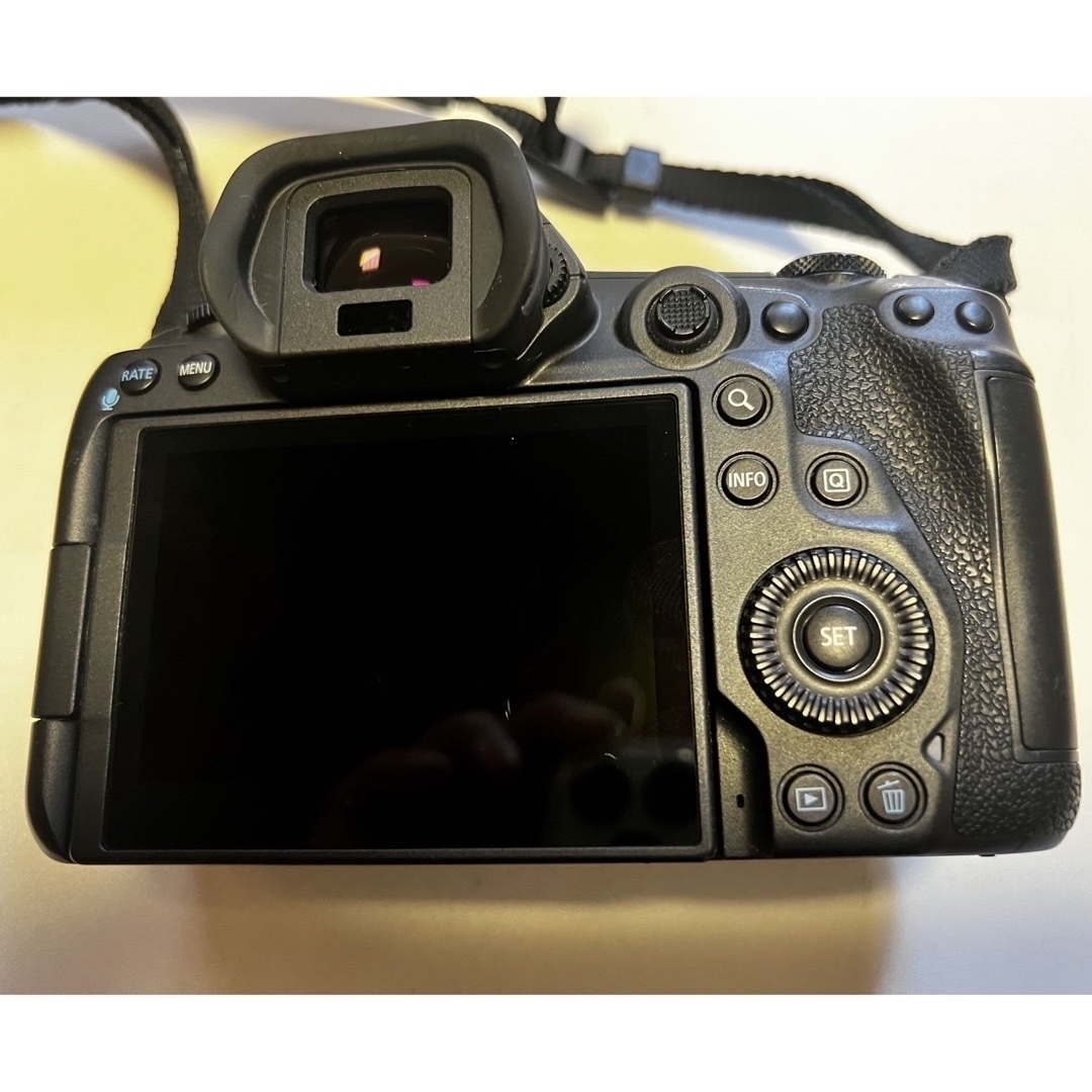 Canon(キヤノン)のEOS R5 ボディ　中古品 スマホ/家電/カメラのカメラ(ミラーレス一眼)の商品写真