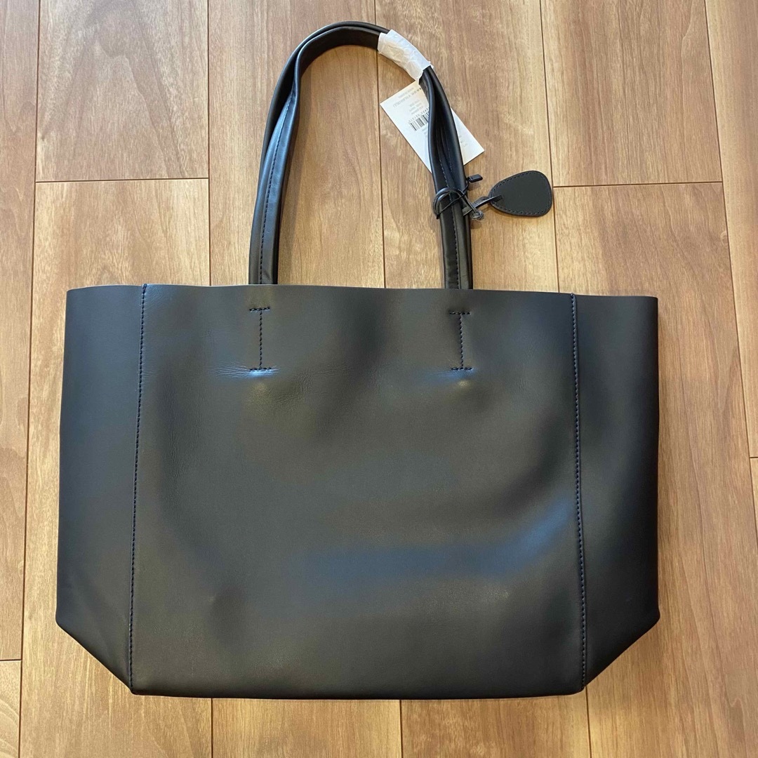 AKM 新品未使用 エイケイエムコンテンポラリー レザートートバッグ ネイビーの通販 by ノーズマン AKM Contemporary コンテンポラリー レザートートバッグ