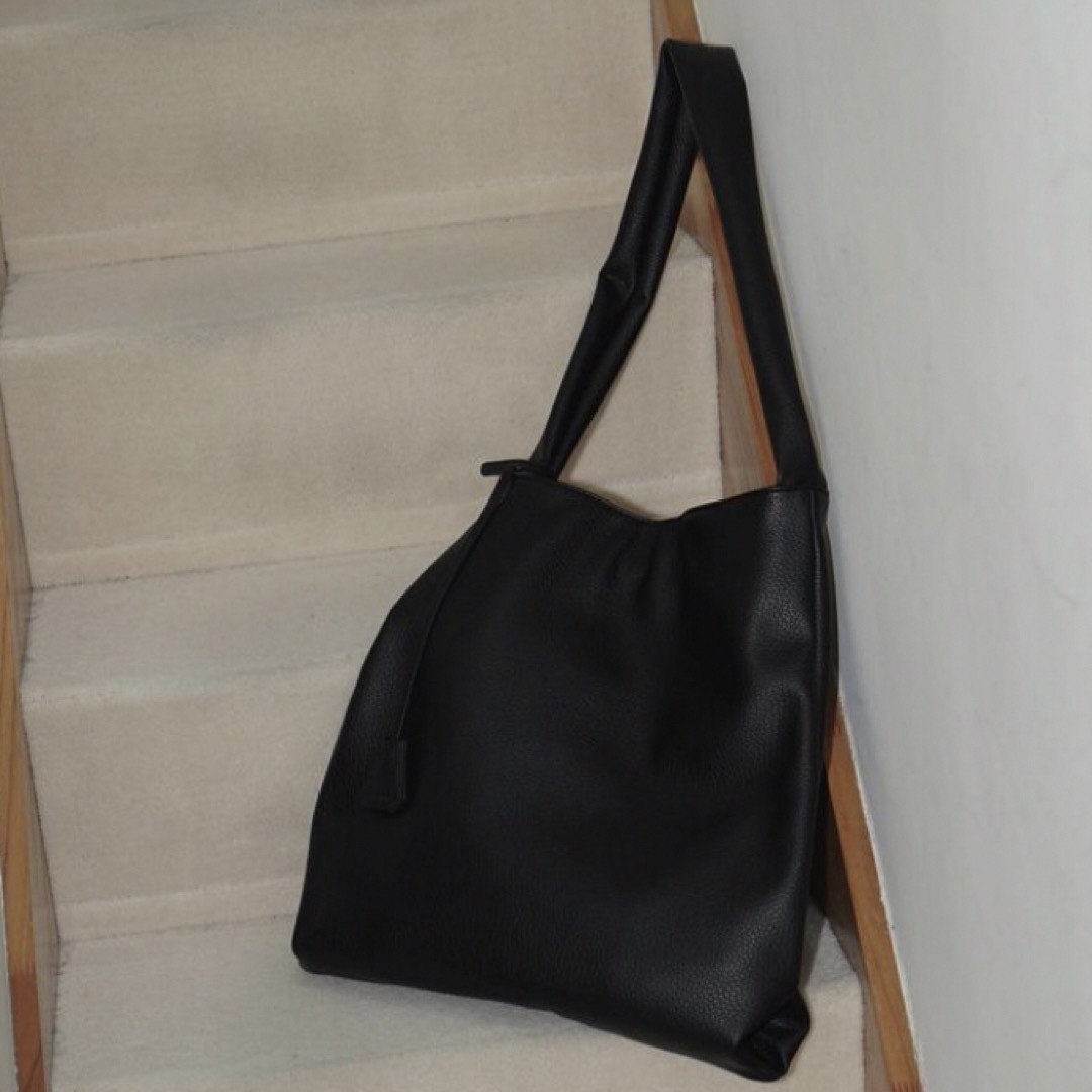 CLANE  クラネ　TRAPEZES WIDE TOTE