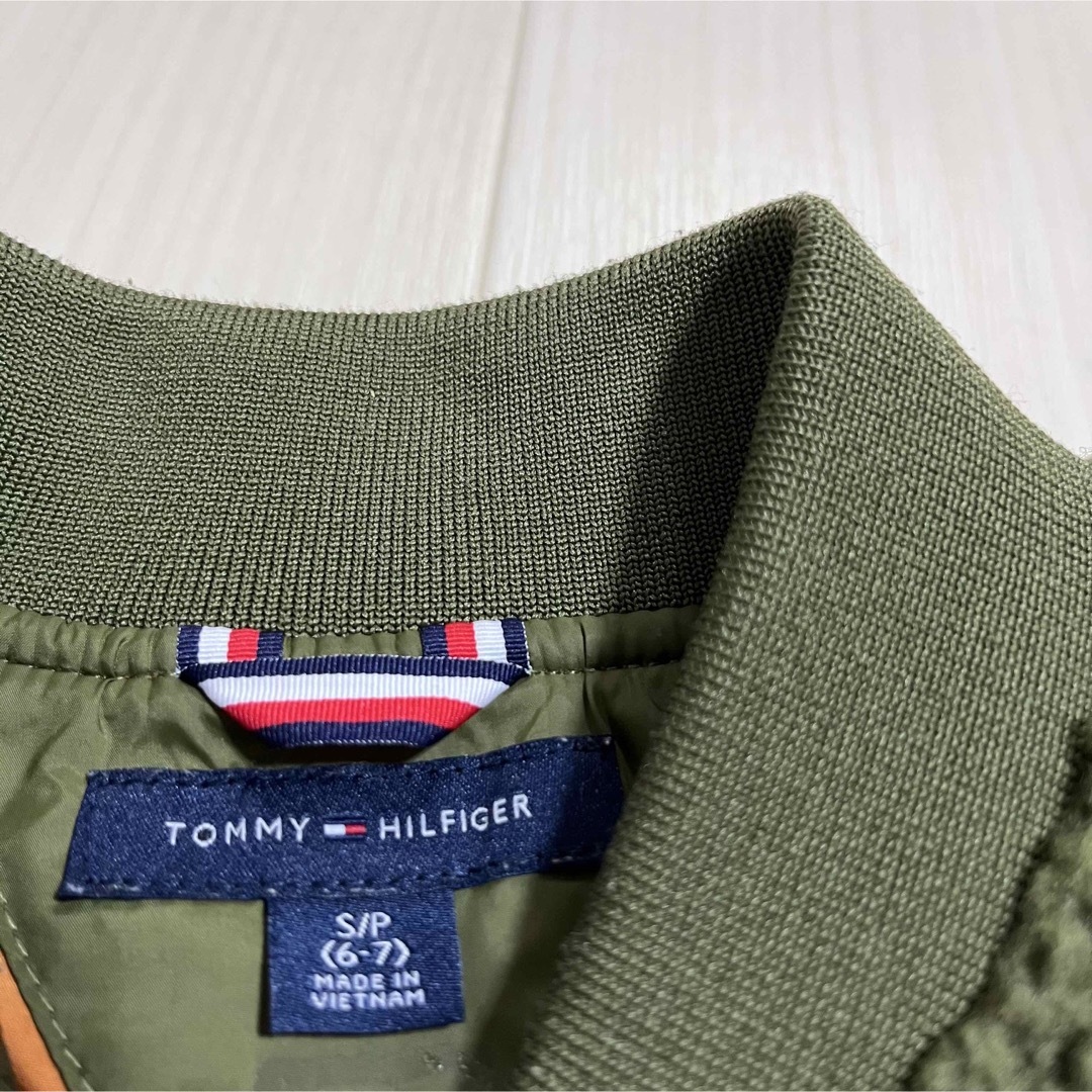 TOMMY HILFIGER(トミーヒルフィガー)のトミーフィルガー　ボアブルゾン　アウター　120 キッズ/ベビー/マタニティのキッズ服男の子用(90cm~)(ジャケット/上着)の商品写真