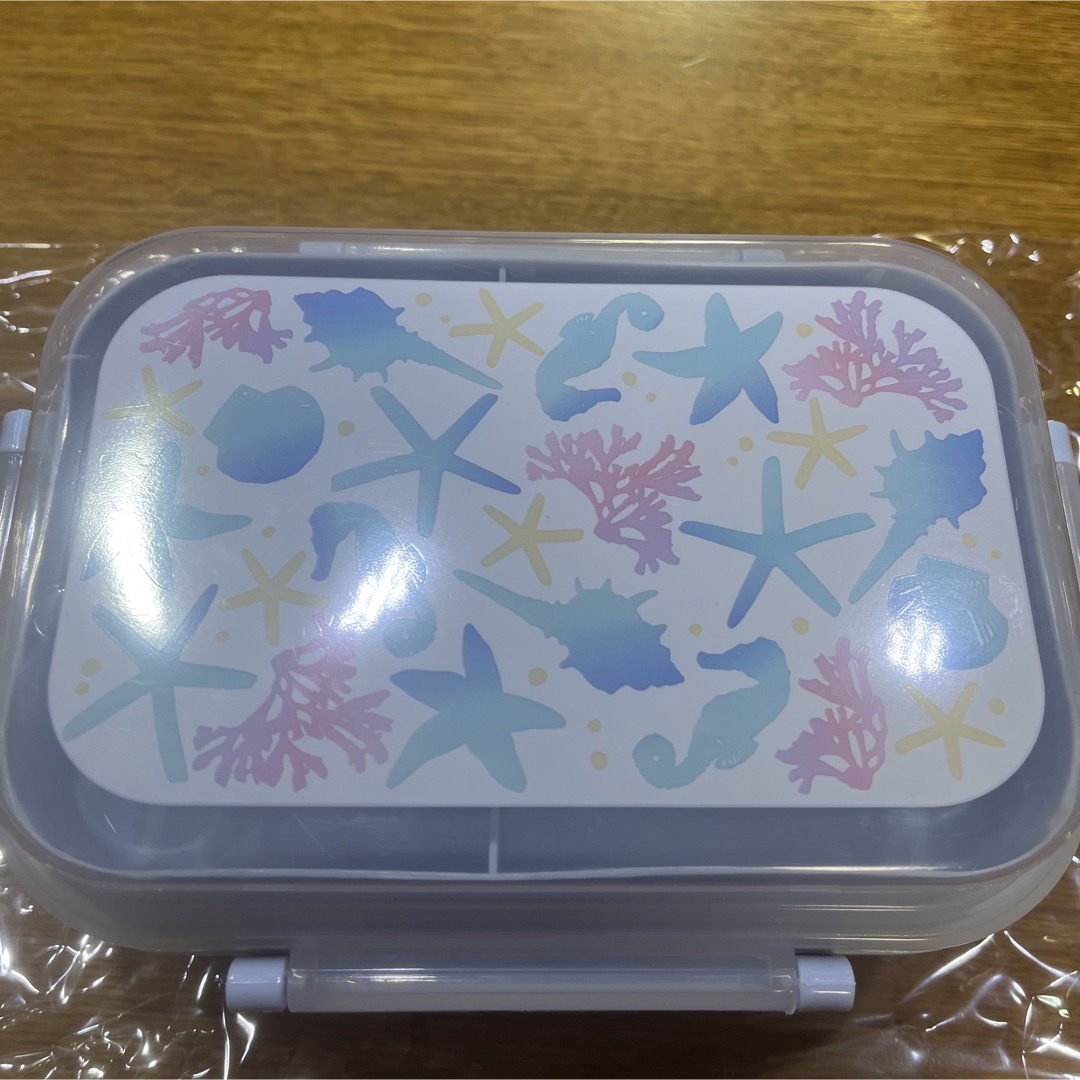 新品箱入り　AVON マルチボックス  お弁当箱♡ インテリア/住まい/日用品のキッチン/食器(弁当用品)の商品写真