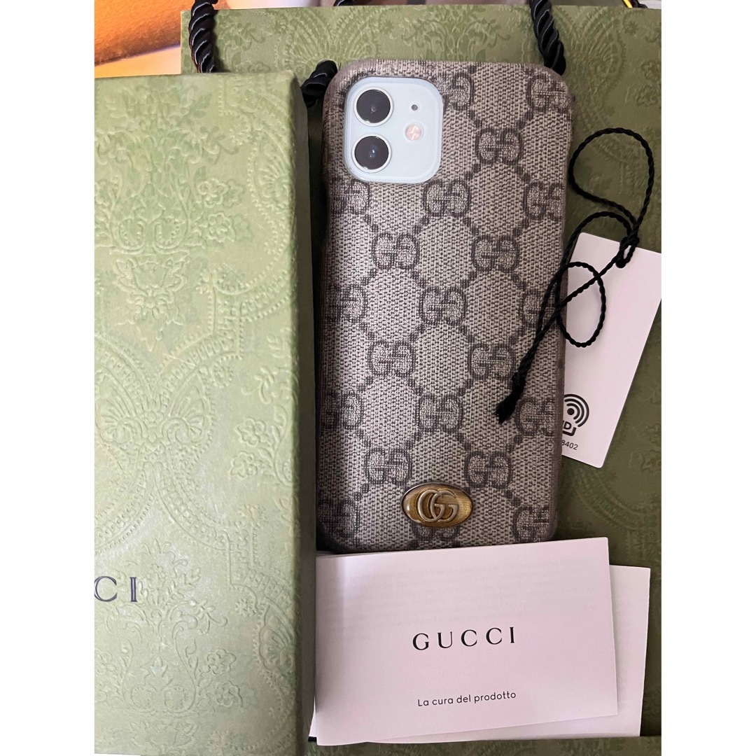 Gucci(グッチ)のグッチIPHONE 12ケース ¥ 46,200 正規品【送料無料　即日発送】 スマホ/家電/カメラのスマホアクセサリー(iPhoneケース)の商品写真