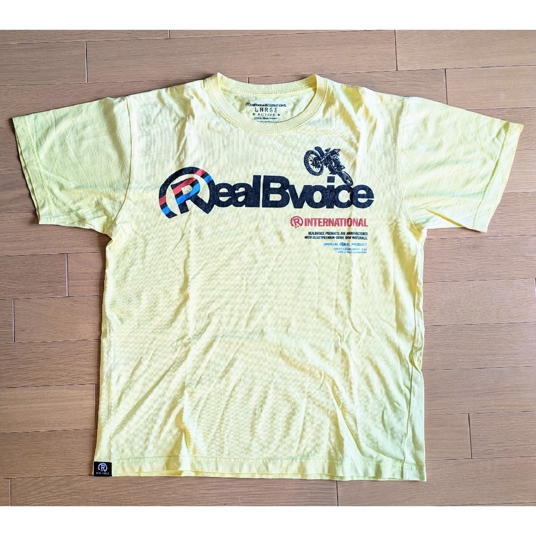 RealBvoice(リアルビーボイス)のリアルビーボイス　ロゴtシャツ メンズのトップス(Tシャツ/カットソー(半袖/袖なし))の商品写真