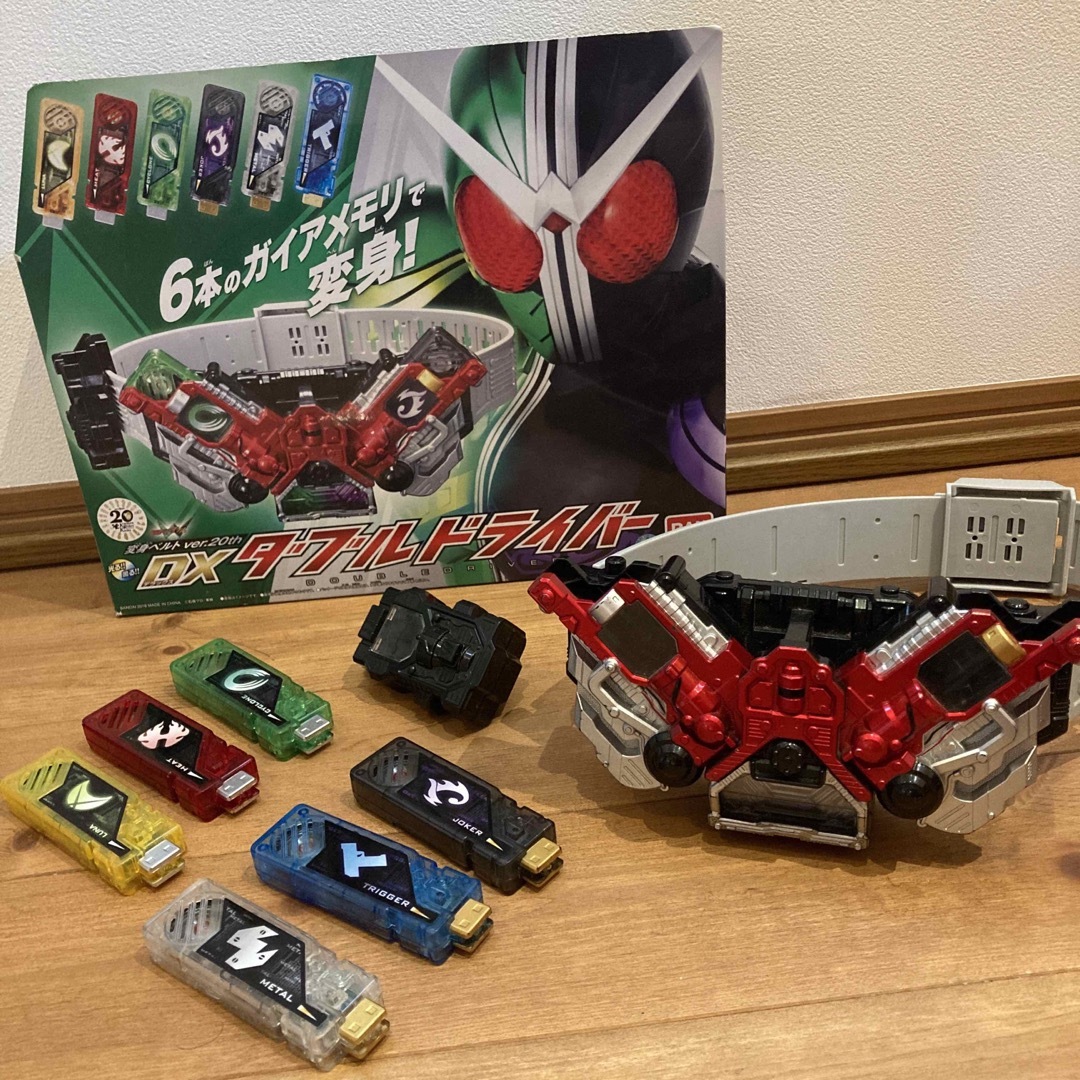 BANDAI - 仮面ライダーW変身ベルト ver.20th DXダブルドライバーの通販