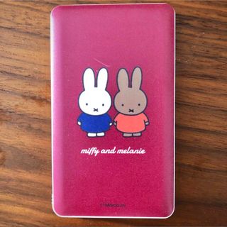 ミッフィー(miffy)の【新品未使用】 ミッフィー　モバイルバッテリー　モバイル充電器　2.1A(キャラクターグッズ)