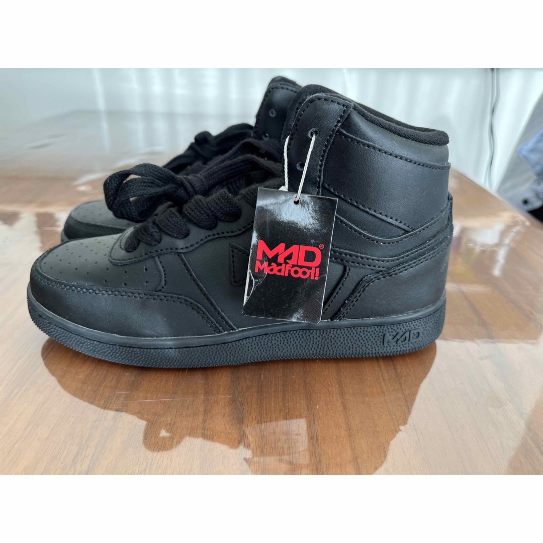 MAD FOOT(マッドフット)の新品②23.5cmマッドフッド（MAD PREDATOR(マッドプレデタ レディースの靴/シューズ(スニーカー)の商品写真