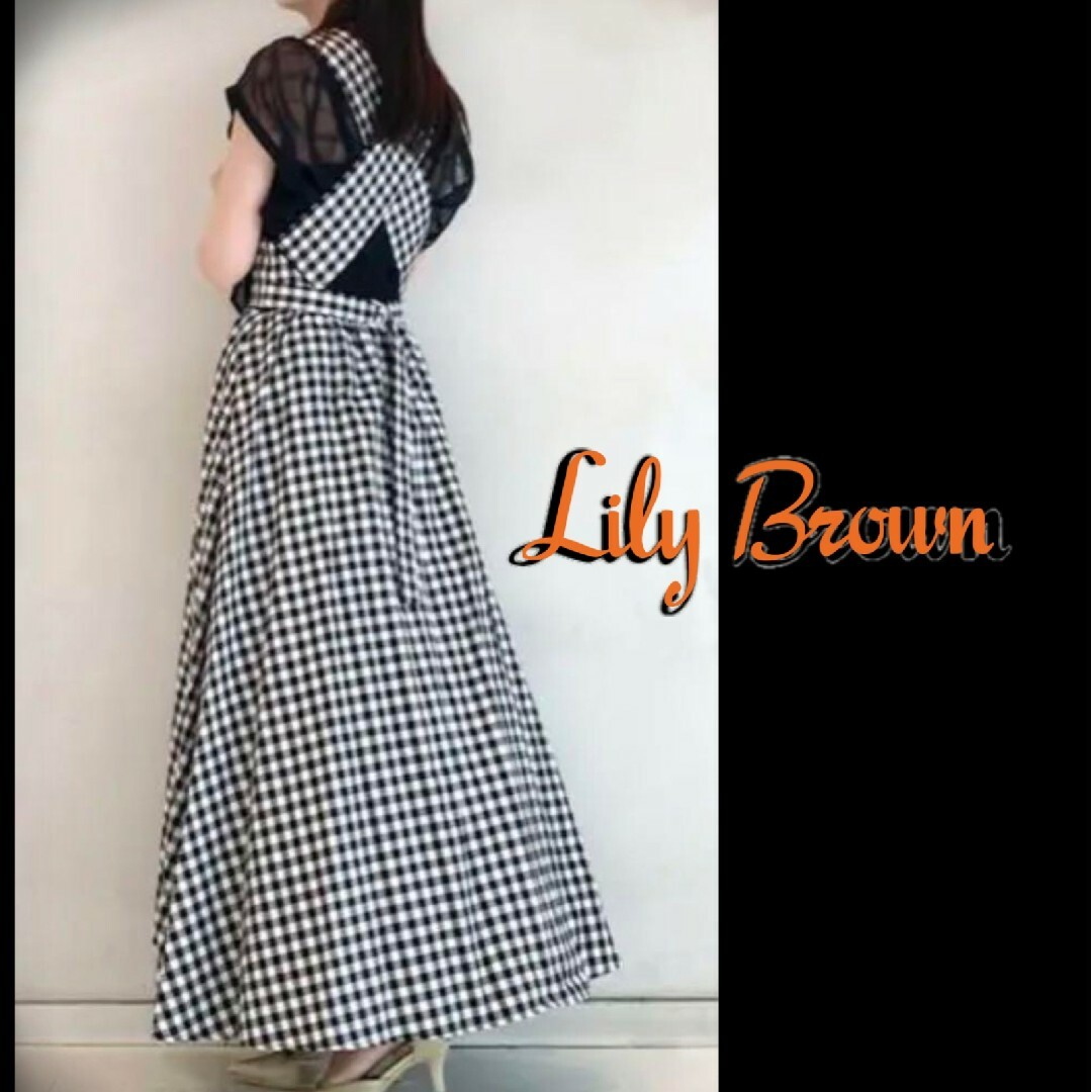 【新品タグ付き】宮脇咲良さん着用♡LILY BROWN♡Vネックワンピース