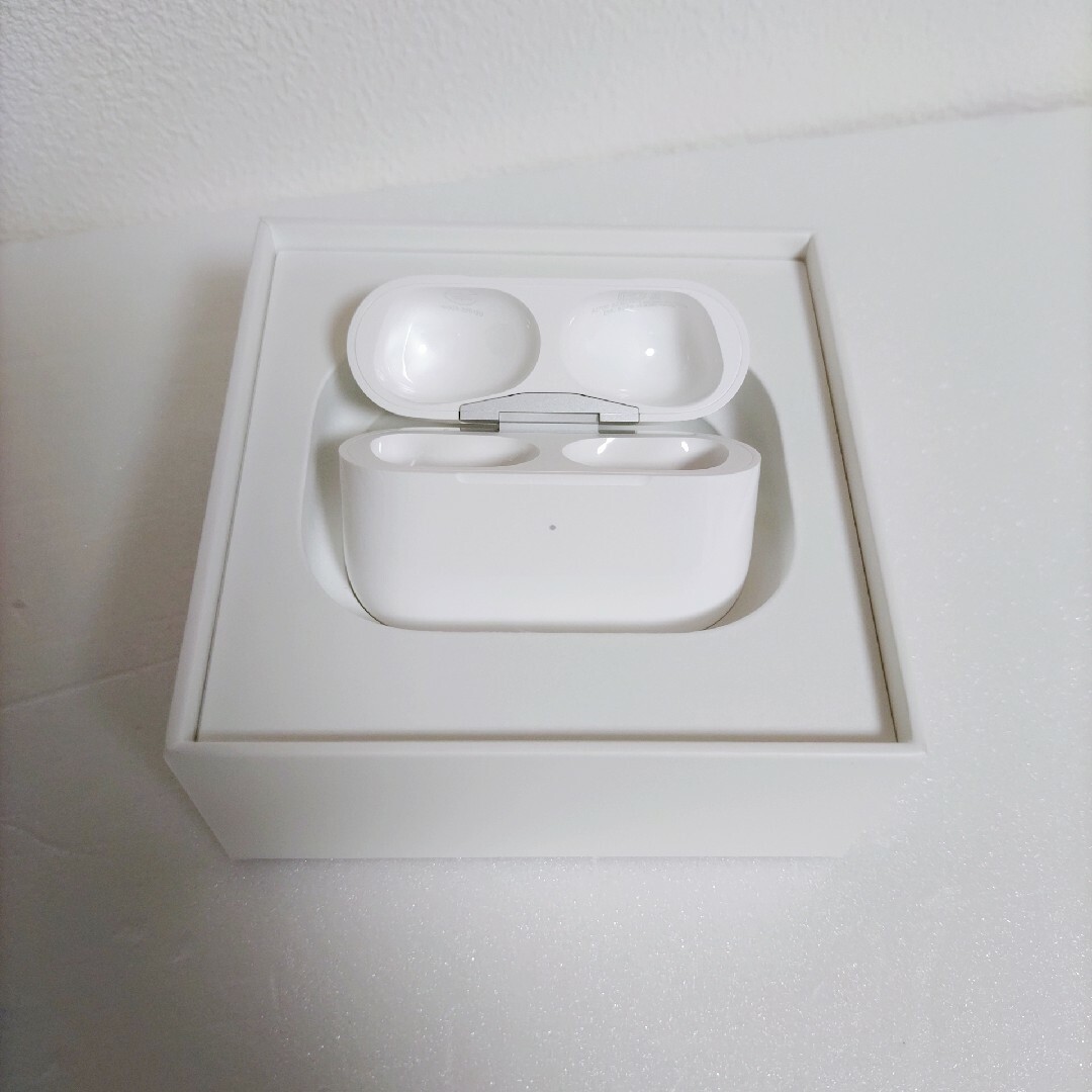 新品エアーポッズプロ 充電器AirPodsPro充電ケース　Apple国内正規品