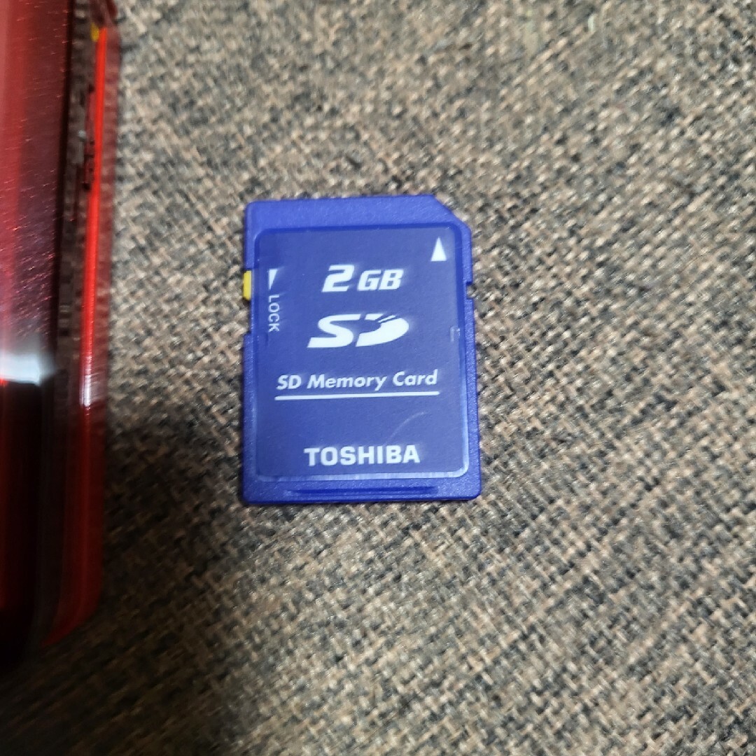 ニンテンドー3DS本体 　フレアレッド　SDカード2GB付き