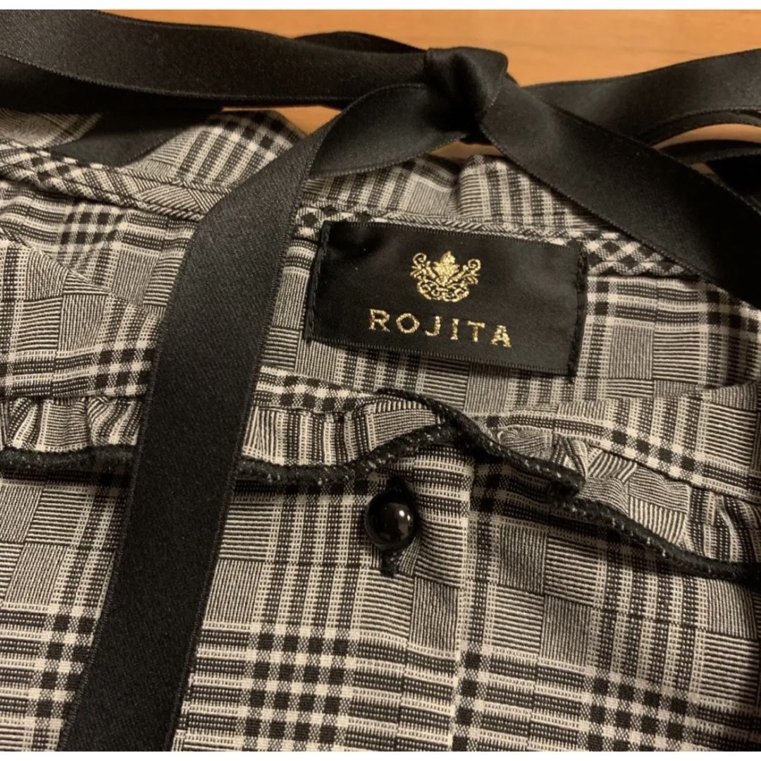 ROJITA(ロジータ)のROJITA チョーカーリボンテーラードカラーブラウス グレンチェック レディースのトップス(シャツ/ブラウス(半袖/袖なし))の商品写真