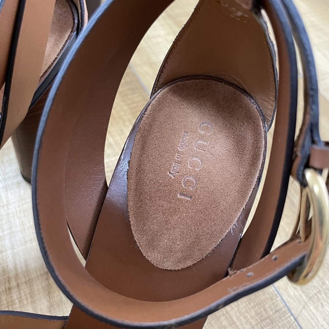 GUCCI - 美品 GUCCI サンダル クロスベルト ブラウン ヒール 38 GUCCI - 美品 GUCCI サンダル クロスベルト ブラウン ヒール 38