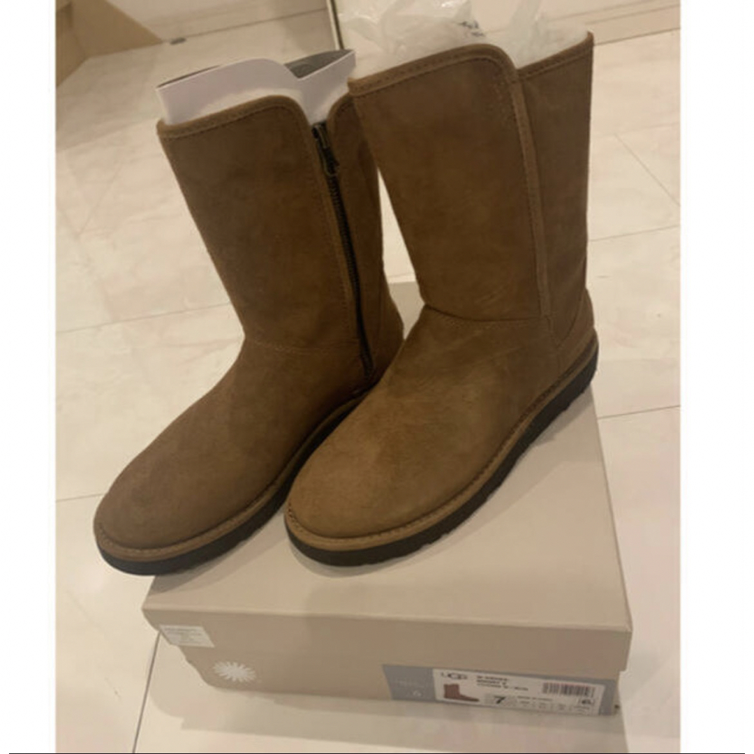 UGG 7 24.0 新品未使用　ムートン　ブーツ