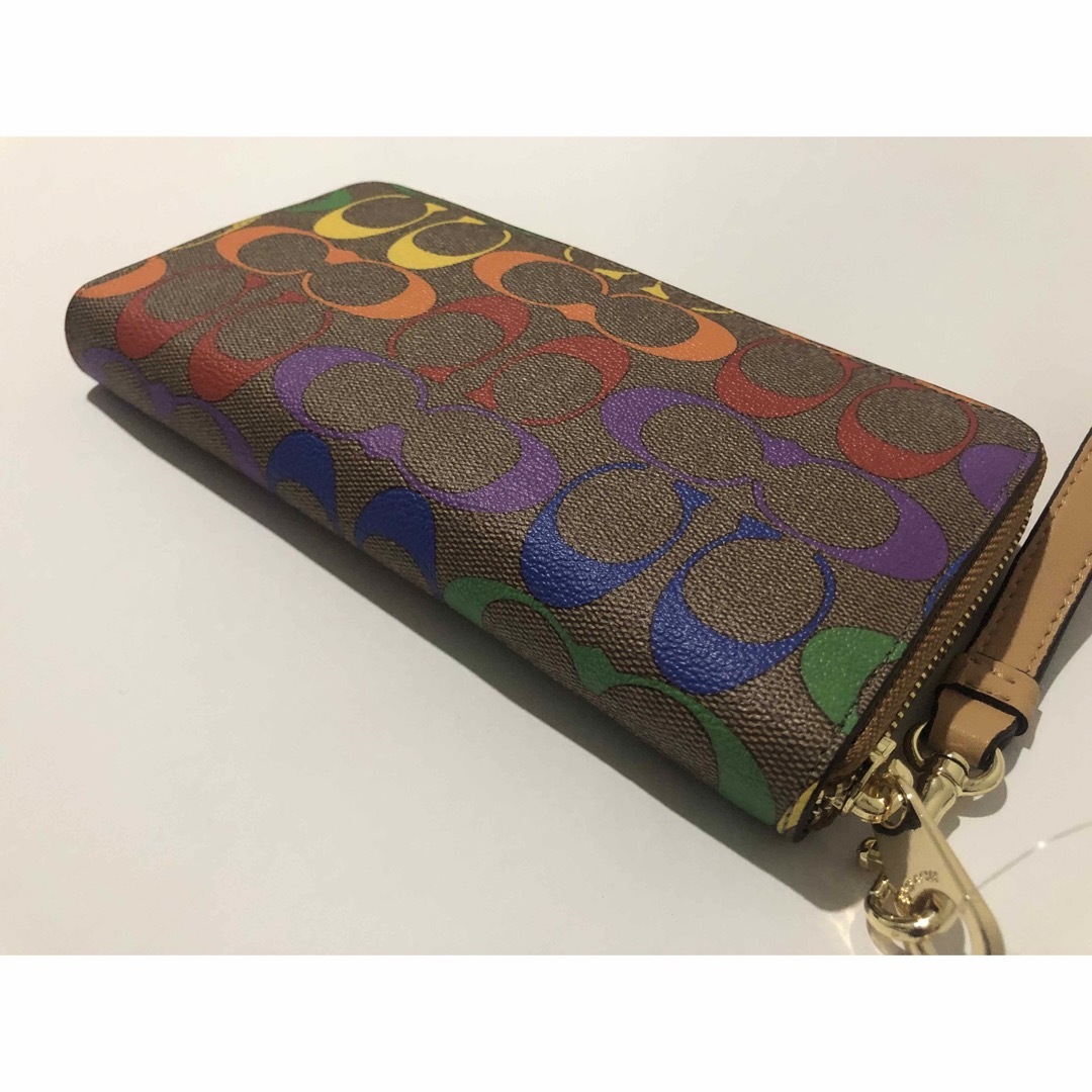 COACH(コーチ)のK 新品未使用 C4537 COACH コーチ長財布 レインボー メンズのファッション小物(長財布)の商品写真