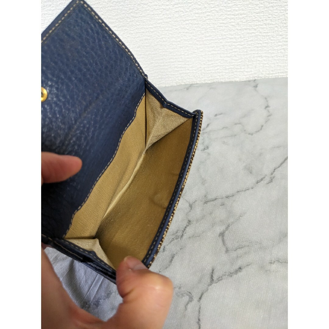 BVLGARI　ロゴマニア折り畳み財布