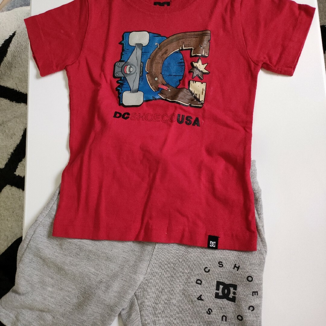 DC(ディーシー)のDC 110セット キッズ/ベビー/マタニティのキッズ服男の子用(90cm~)(Tシャツ/カットソー)の商品写真