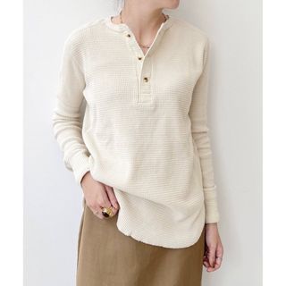 アパルトモンドゥーズィエムクラス(L'Appartement DEUXIEME CLASSE)の【GOOD GRIEF!】HENLEY NECK THERMAL TOP(カットソー(長袖/七分))