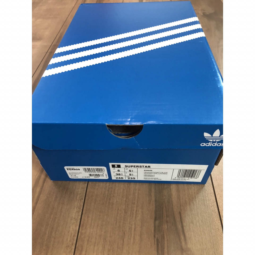 adidas(アディダス)の【24.0★新品・タグ付】アディダス　スーパースター　EG4959 国内正規品 レディースの靴/シューズ(スニーカー)の商品写真