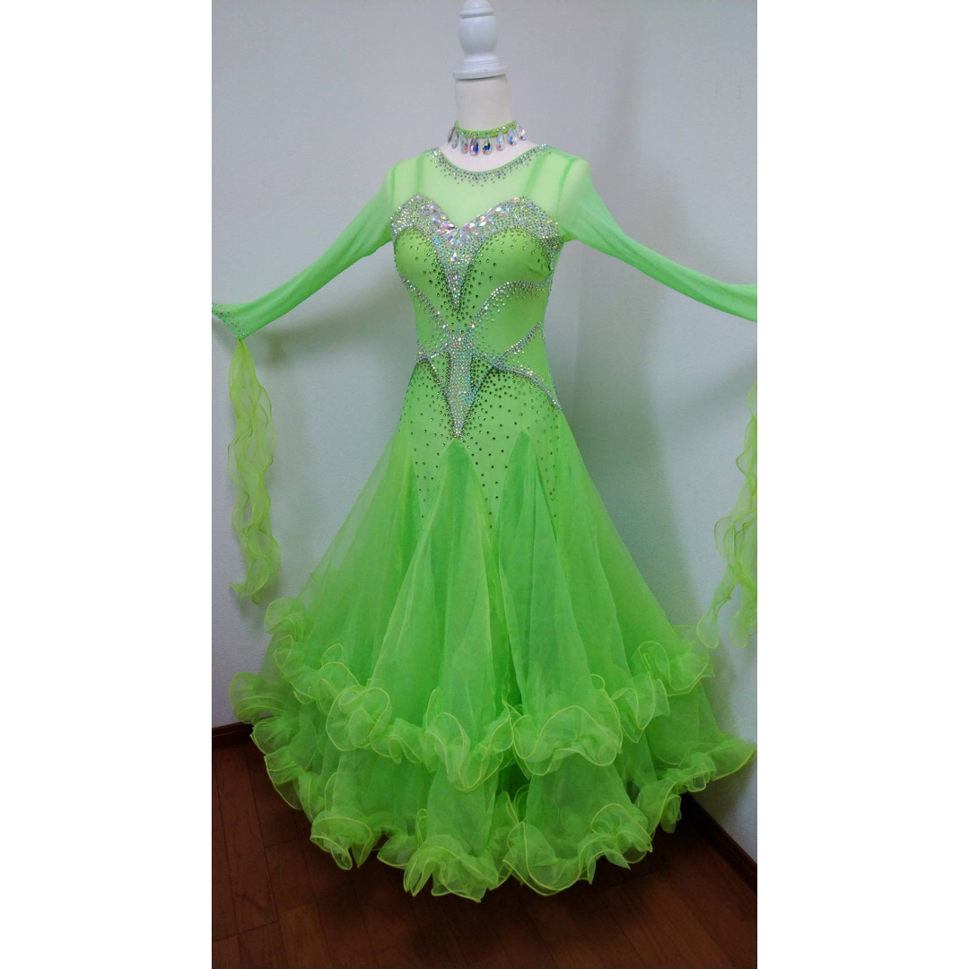 社交ダンス　ドレス　黄緑　ライトグリーン | フリマアプリ ラクマ