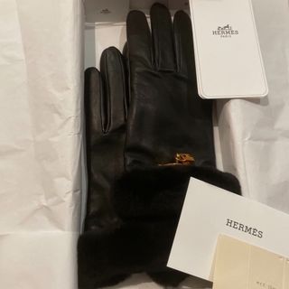 エルメス(Hermes)のHERMES ミンクファーグローブ ノアール ローズゴールド金具(手袋)