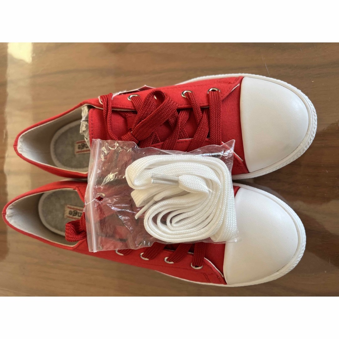 【新品未使用】23cmレディースシューズ レディースの靴/シューズ(スニーカー)の商品写真