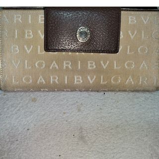 BVLGARI 3つ折り財布の通販 200点以上 | フリマアプリ ラクマ