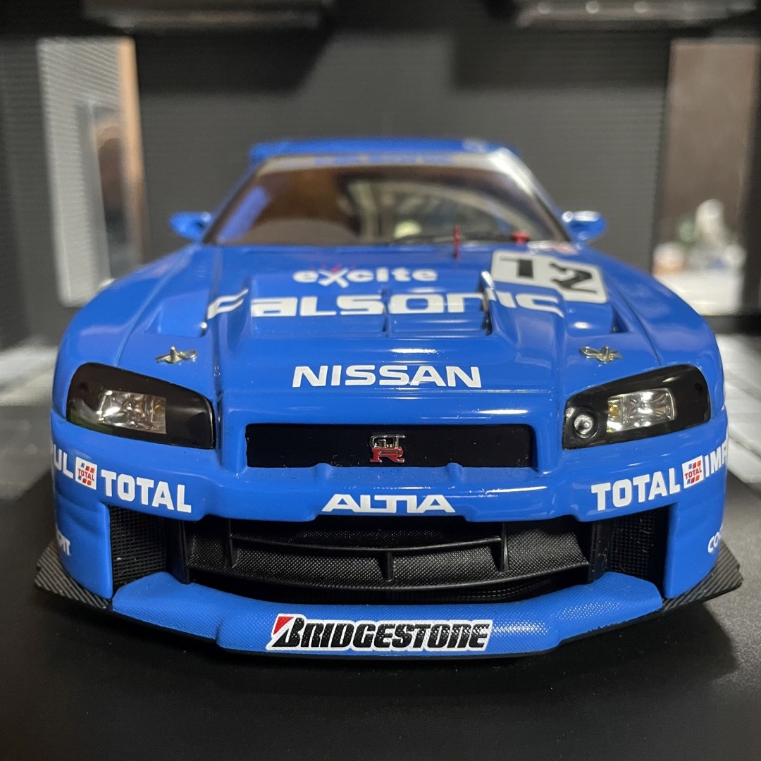 AUTO art オートアート  1/18 カルソニック R34スカイライン