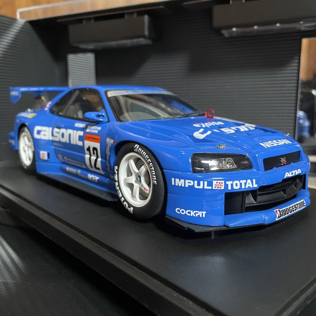 AUTO art オートアート  1/18 カルソニック R34スカイライン