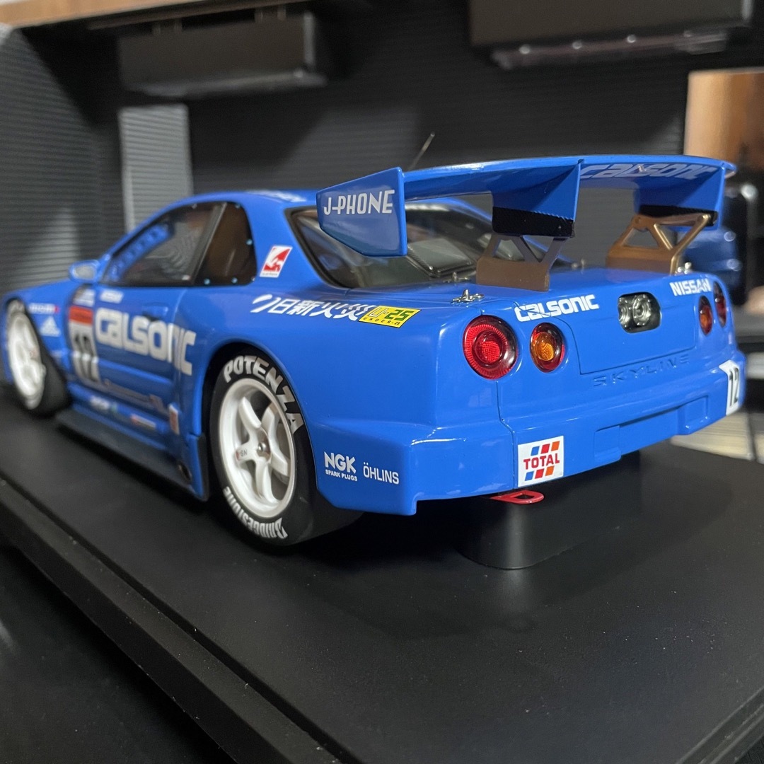 AUTO art オートアート  1/18 カルソニック R34スカイライン