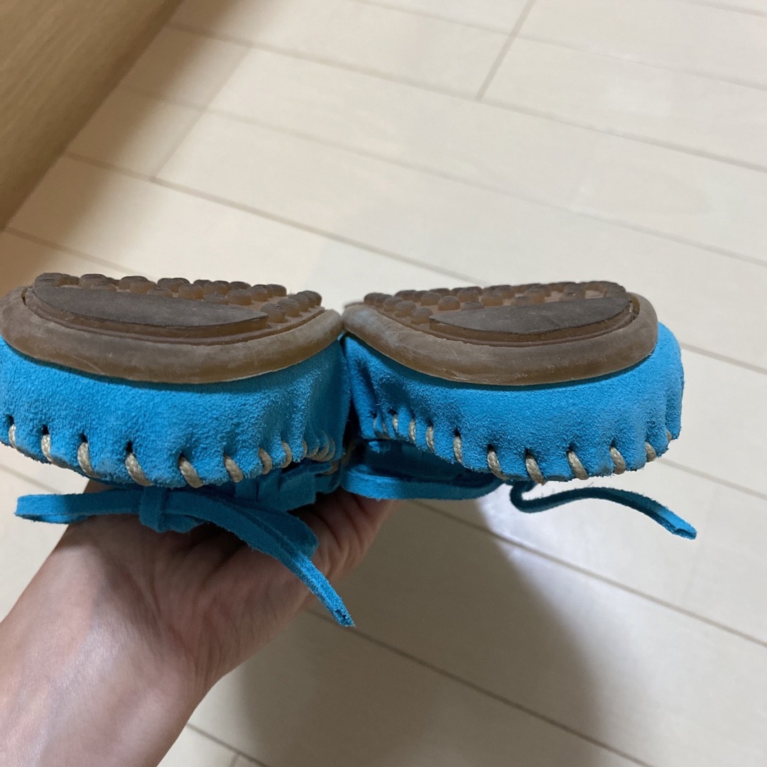 Minnetonka(ミネトンカ)の試着のみ　ミネトンカ　モカシン　ターコイズブルー  レディースの靴/シューズ(ローファー/革靴)の商品写真