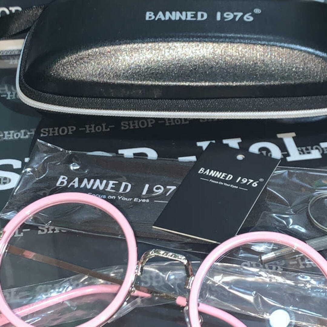 【送料込み】丸メガネ 度なしレンズ 伊達眼鏡 パステルピンクカラー PINK レディースのファッション小物(サングラス/メガネ)の商品写真