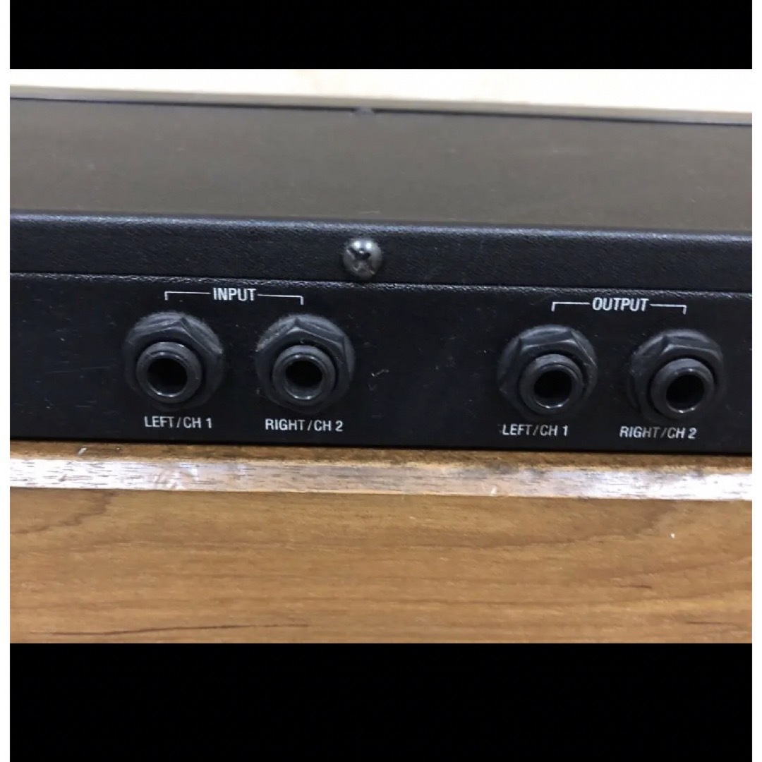 ALESIS MIDIVERB4 18ビット・デジタルマルチエフェクトプロセッサ