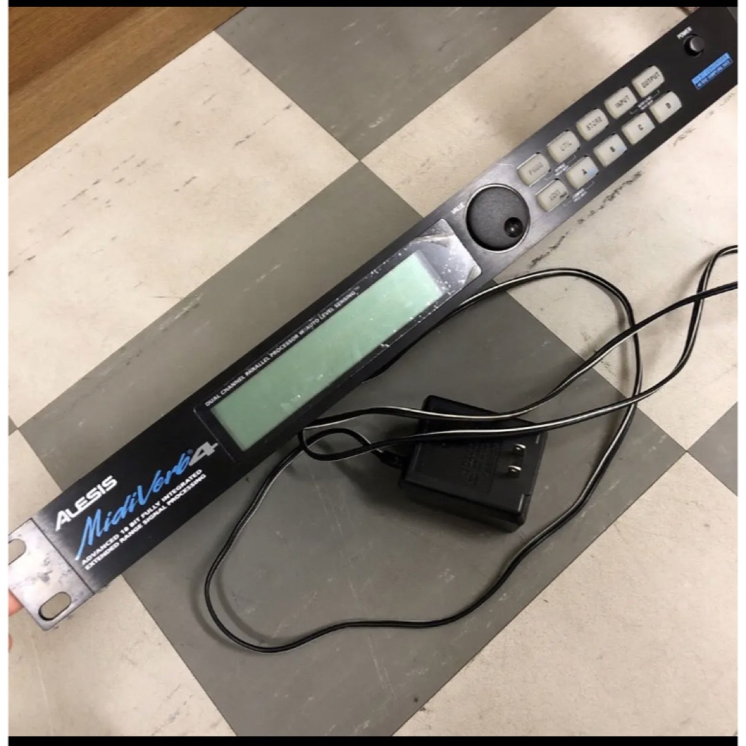 ALESIS MIDIVERB4 18ビット・デジタルマルチエフェクトプロセッサ