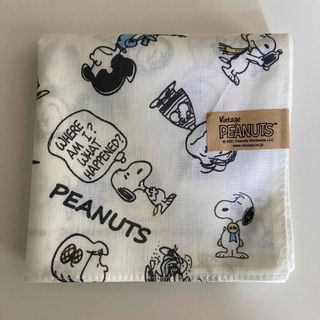 ビンテージピーナッツ(Vintage PEANUTS)のSNOOPY 白　大判ハンカチ　バンダナ　ランチクロス　ビンテージPEANUTS(ハンカチ)