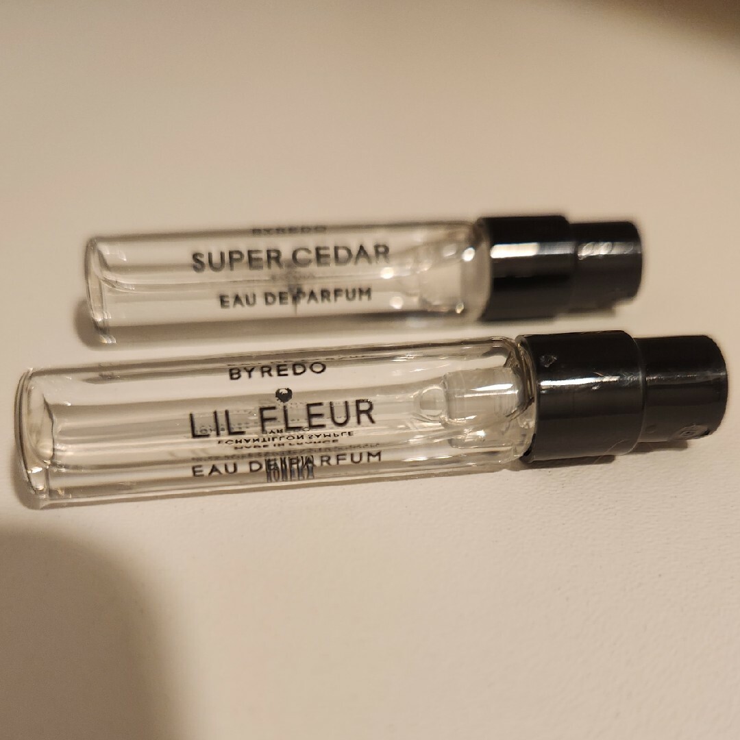 BYREDO(バレード)のバイレード BYREDOスーパーシダー / ル フルール 2ml コスメ/美容の香水(ユニセックス)の商品写真