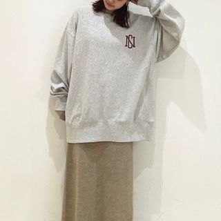 sale アングリッド ビッグシルエットロゴスウェット