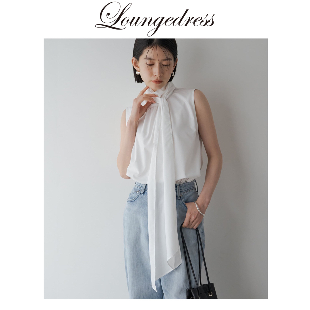 Loungedress(ラウンジドレス)のLoungedress ラウンジドレス　ノースリボウタイブラウス　ホワイト レディースのトップス(シャツ/ブラウス(半袖/袖なし))の商品写真