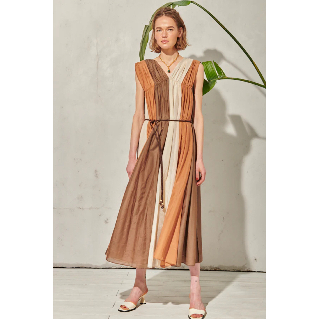 新品未使用】Estella.K エステラケー ロングワンピース シルク混 新品未使用】Estella.K エステラケー ロングワンピース シルク混