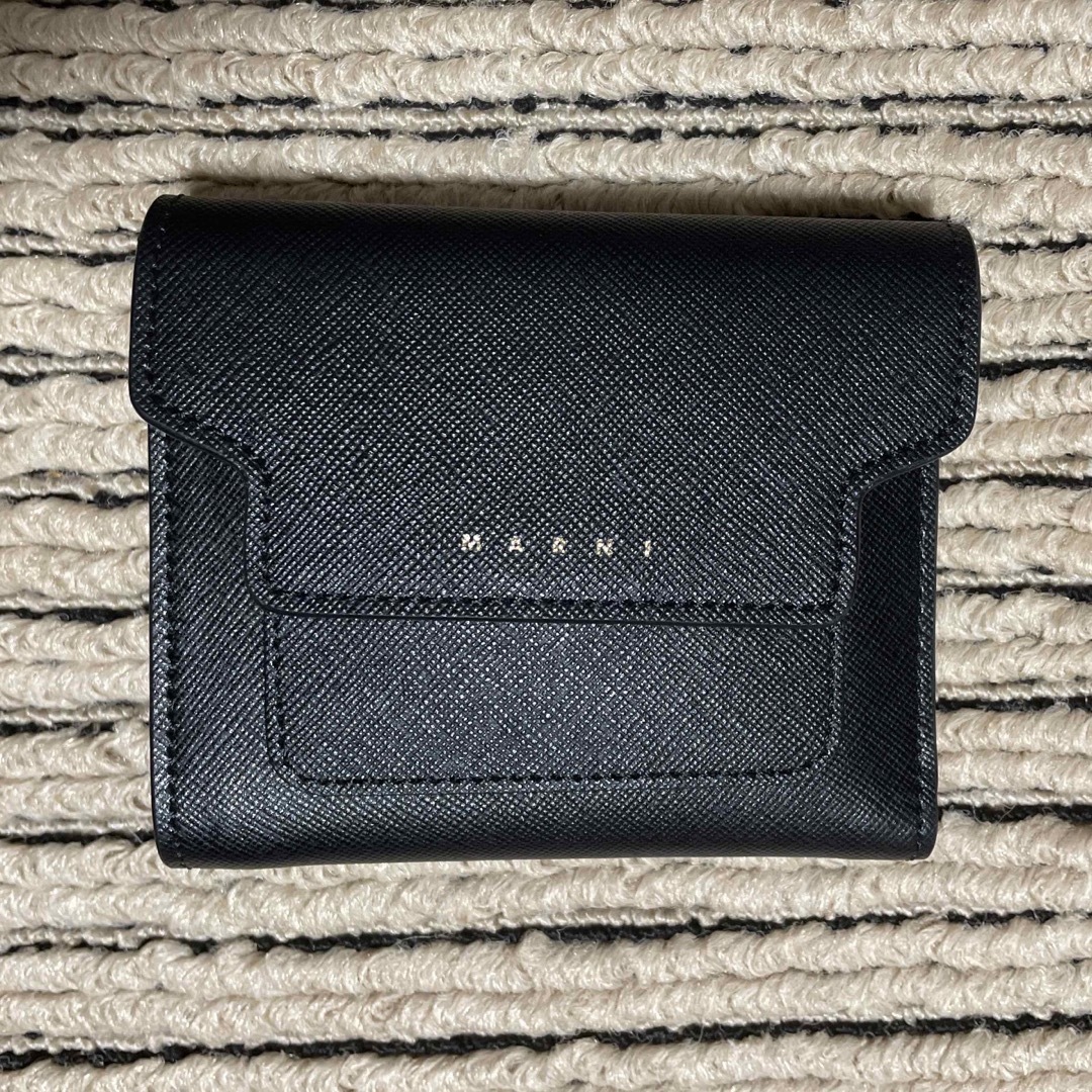 MARNI 二つ折り財布